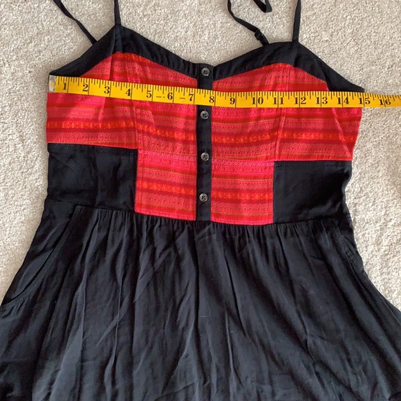 Express Dress - Picture 5 of 7